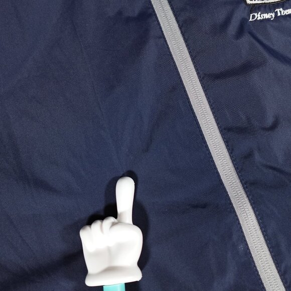 Disney Cast Member Exclusive Jacket Mens M Long Fit Windbreaker Hooded - Picture 6 of 11